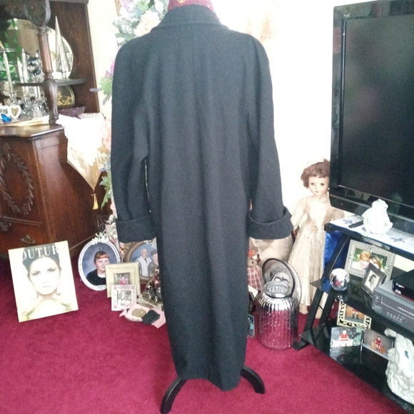 Set! Vintage Wool Coat + Scarf ❤🖤 - Picture 8 of 16